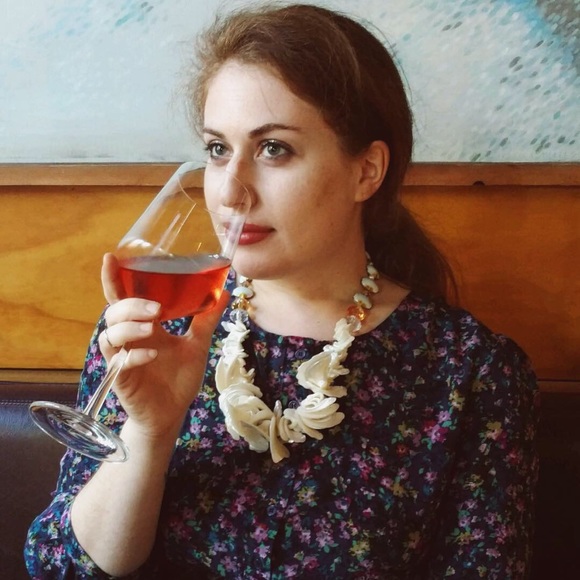 Meet Your Fellow Posher - Picture 4 of 5